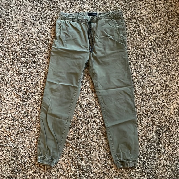 American Eagle Green Twill Joggers - Picture 1 of 2